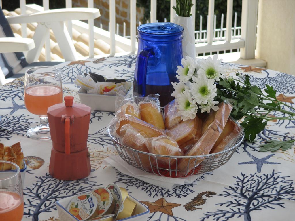 Villa Silvestro 恩佩多克莱港 外观 照片